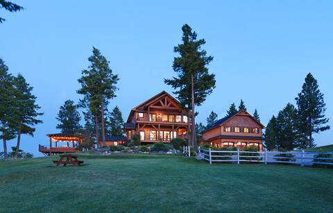 Luxury Lake View Mountain Escape