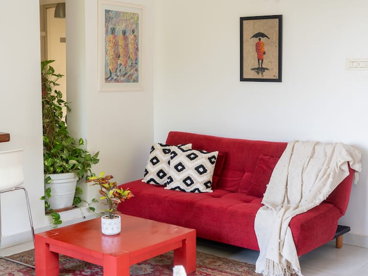 Living room image 2