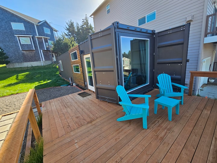 Bush Getaways Containers Oceanside container home - tiny modern getaway - Shipping containers ...