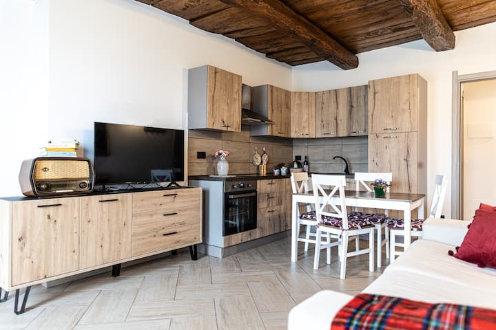 Two-rooms Family Apartment With Balcony - Momo