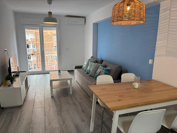 Freshly Refurbished Apartment, Acuario Benalmádena - Benalmádena