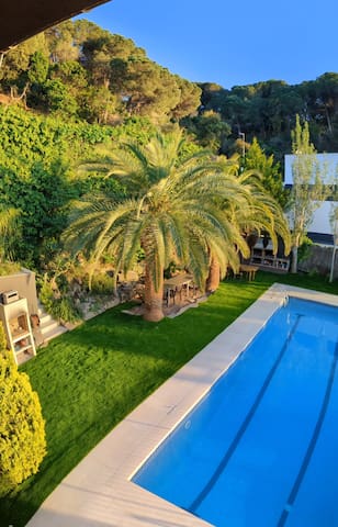 Villa ZEN costa brava ,700m port,beach & restauran gallery image 2