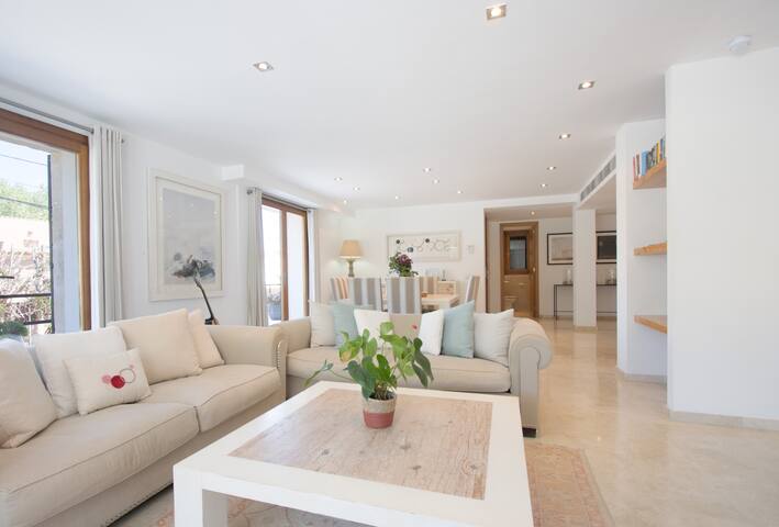 Fantastic villa with pool, in Pollença gallery image 5