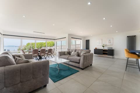 Top Airbnb: Lagoon View - Luxury Waterfront Home in Studland