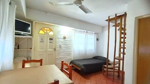 Airbnb con mejor rendimiento: Cabaña Las Violetas in the middle of the Sierras (3) en Partido De Tornquist