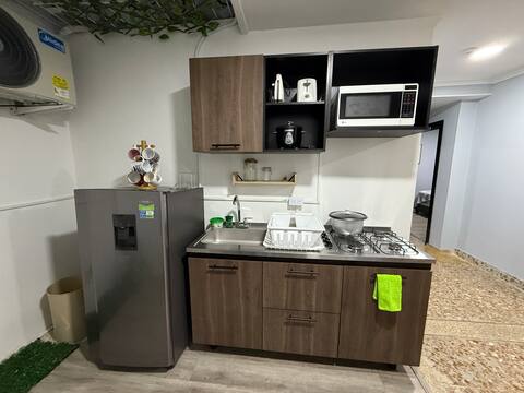 Top Airbnb: Large House in Cali, Stadium, Sports, Healthcare in Eucarístico