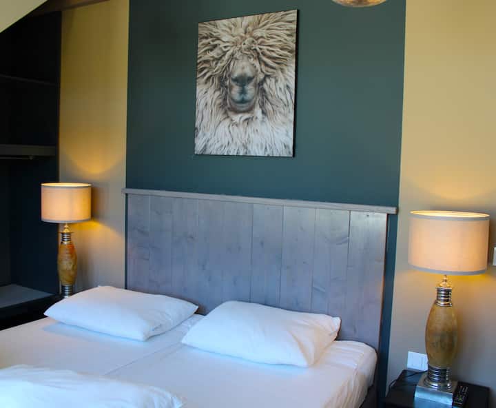 საძინებელი 4