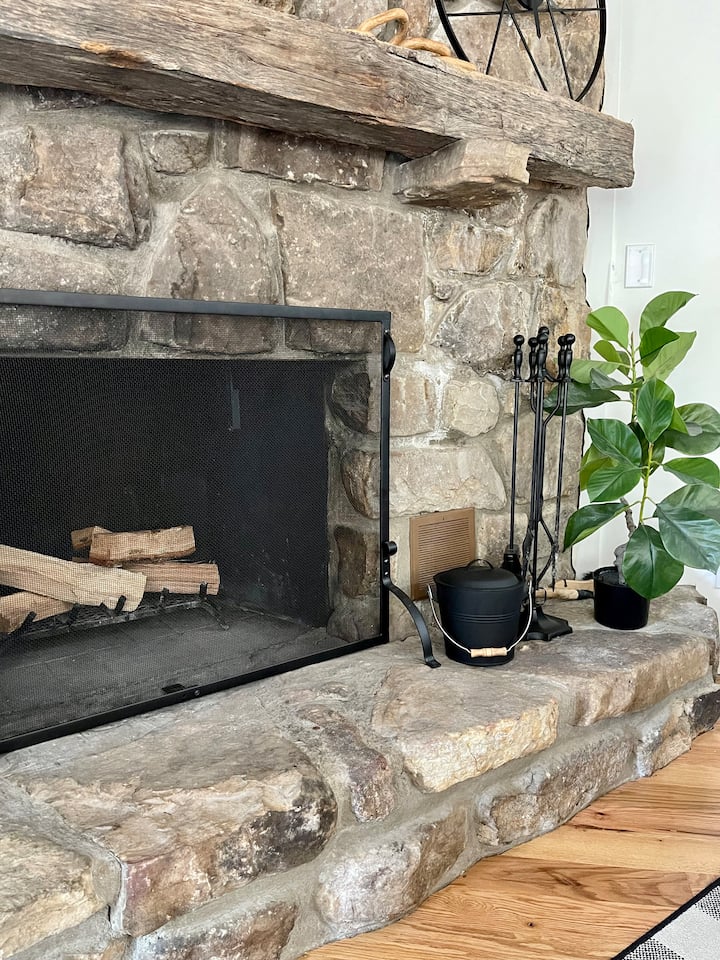 Secluded Retreat With Fishing Pond Near Parkway - Sevierville, TN