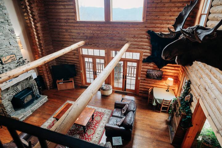 Wayward Moose Lodge gallery image 4