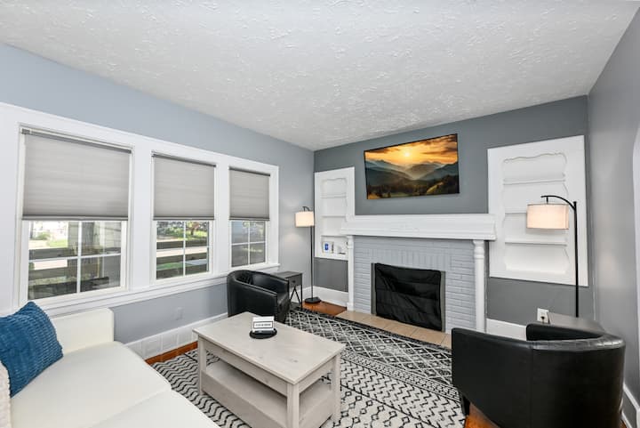 Ac, Bbq, Wi-fi, Laundry | Outdoor Smoking Allowed - Cuyahoga Falls, OH