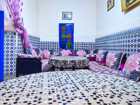 Top performing Airbnb: Riad Sultana /4BR/3BA/ 15 min walk from Jema ElFna in Marrakech Médina