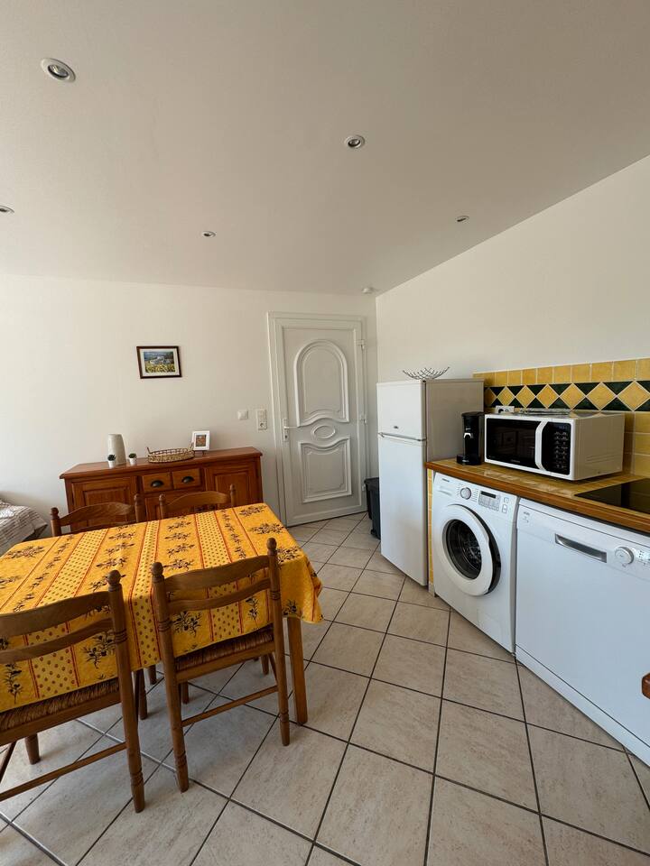 Charmant T2 Avec Jardin - Agay
