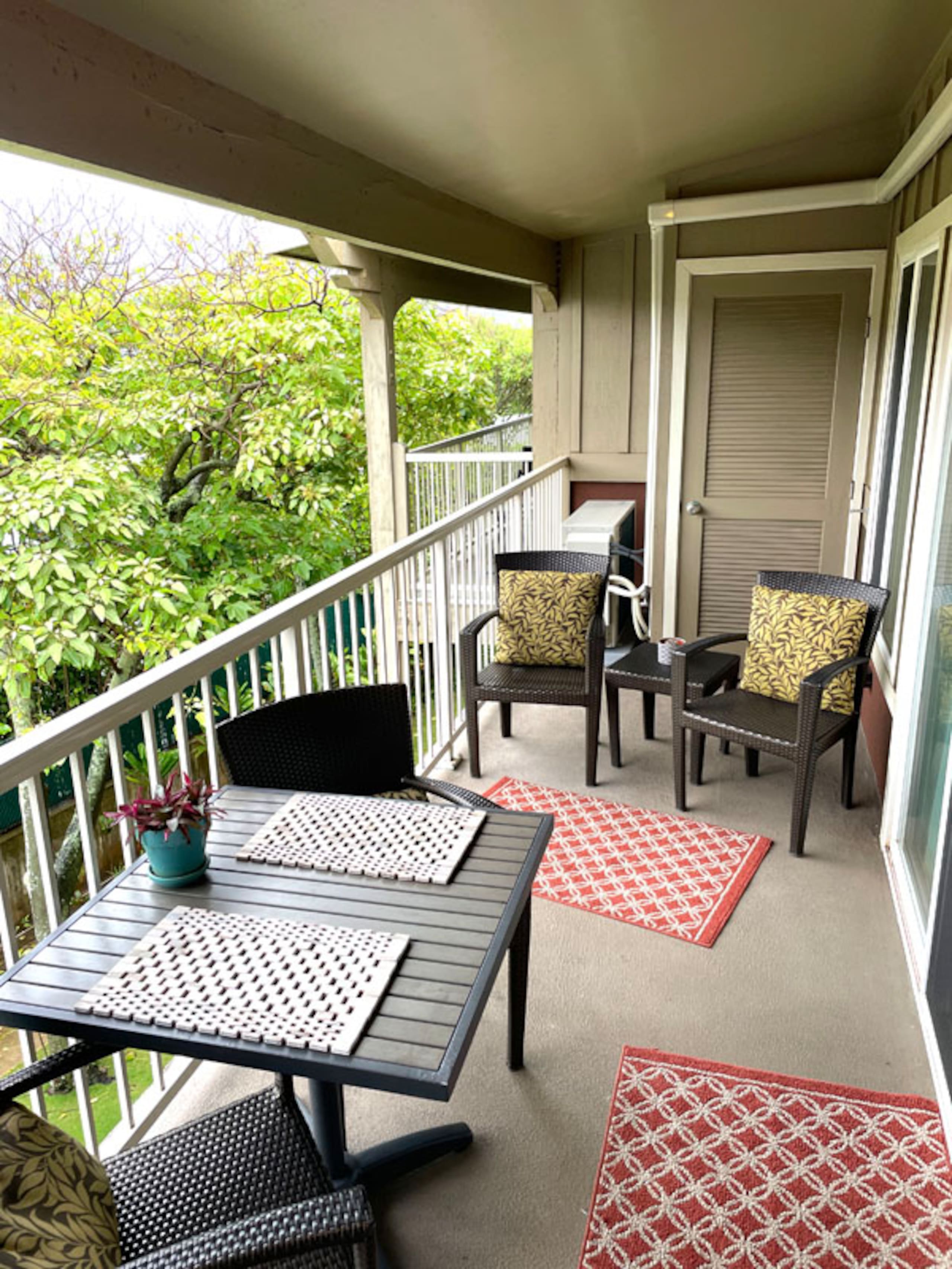 Condo in Kapaa · ★4.9 · 2 bedrooms · 2 beds · 1 shared bath - Image 14