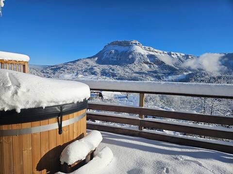 House with a breathtaking view in a quiet area.