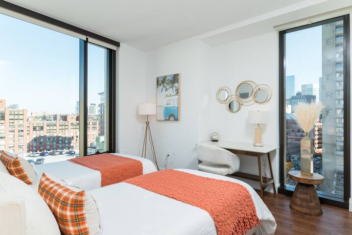 Back-Bay Penthouse Downtown & Parking & GYM gallery image 3