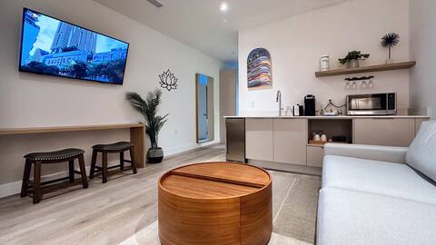 Popular Airbnb listing: Brickell Sparks ~ Smart Location in West Brickell