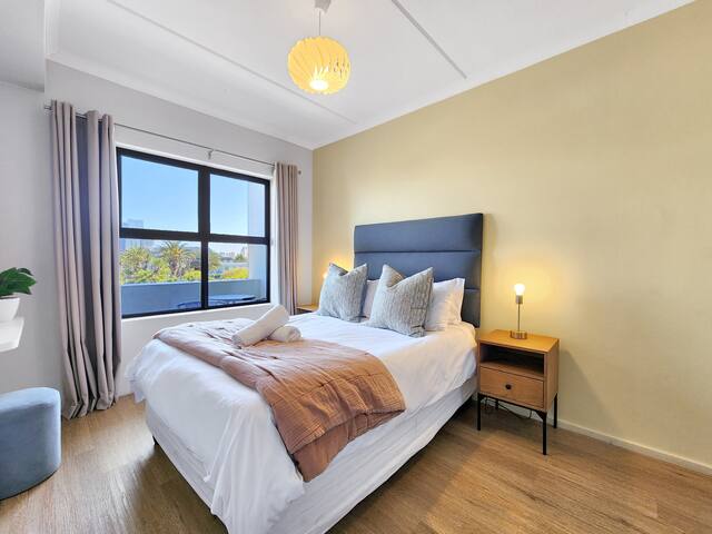 CC11. Spacious & Sunny Beach Apt. 2Bed/2Bath gallery image 5