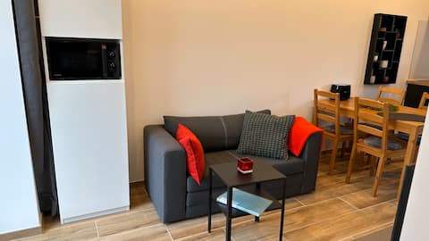 Leistungsstarkes Airbnb: Living in a historic landmark in Städteregion Aachen