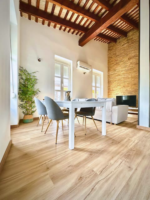 Propiedad de Airbnb exitosa: Cousy City Center Loft in Valencia en La Saïdia