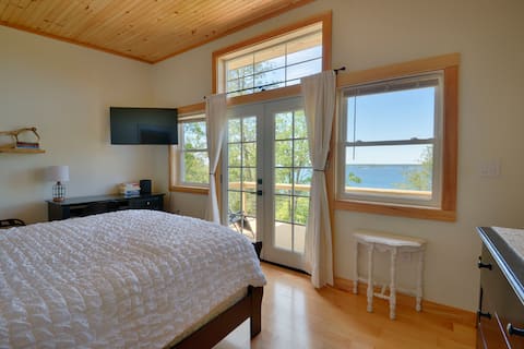 River Ledge Hideaway