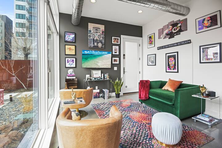 Mile-High Modern Retreat: Your Denver Getaway gallery image 3