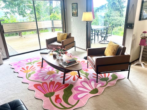 Sip, Snuggle & Soak in the View—with a Pink Touch