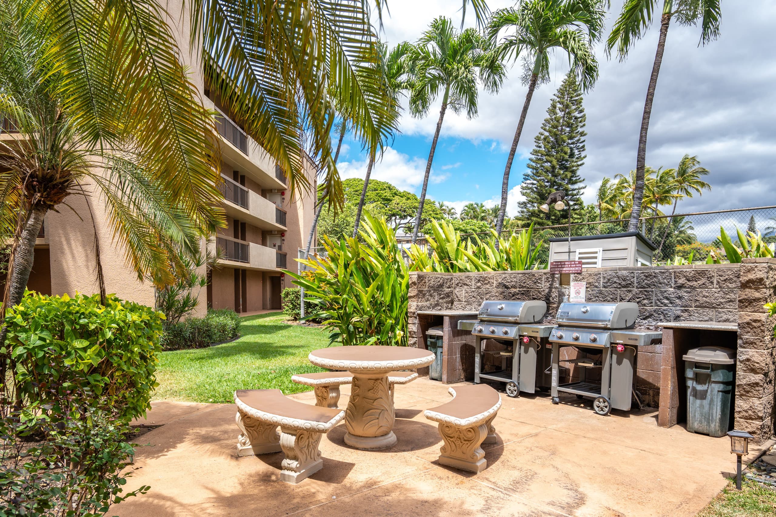 Condo in Kihei · ★4.97 · 2 bedrooms · 4 beds · 2 baths - Image 34