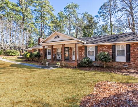Masters Rental Downtown Aiken Home with Golf