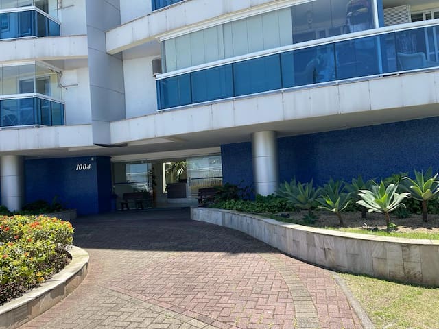 Apto. Luxo vista MAR no Pepê gallery image 2