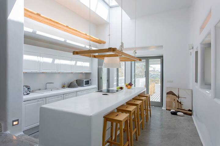 Villa Casa di Luna – Views and ample space. gallery image 5