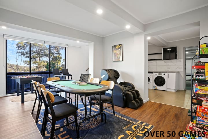 Luxury 5BR Family Group Retreat • Near Dandenongs gallery image 5