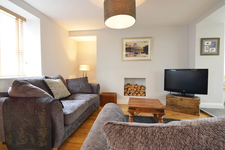 Beautiful Georgian Town House - Aberaeron