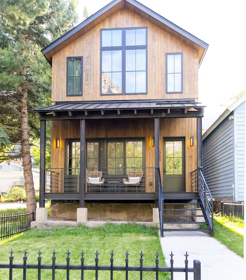 Luxury Home in Heart of Ouray with Air Conditioner