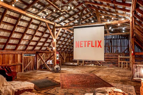 Theater | Sauna | Hot Tub @ Hocking Hills Retreat