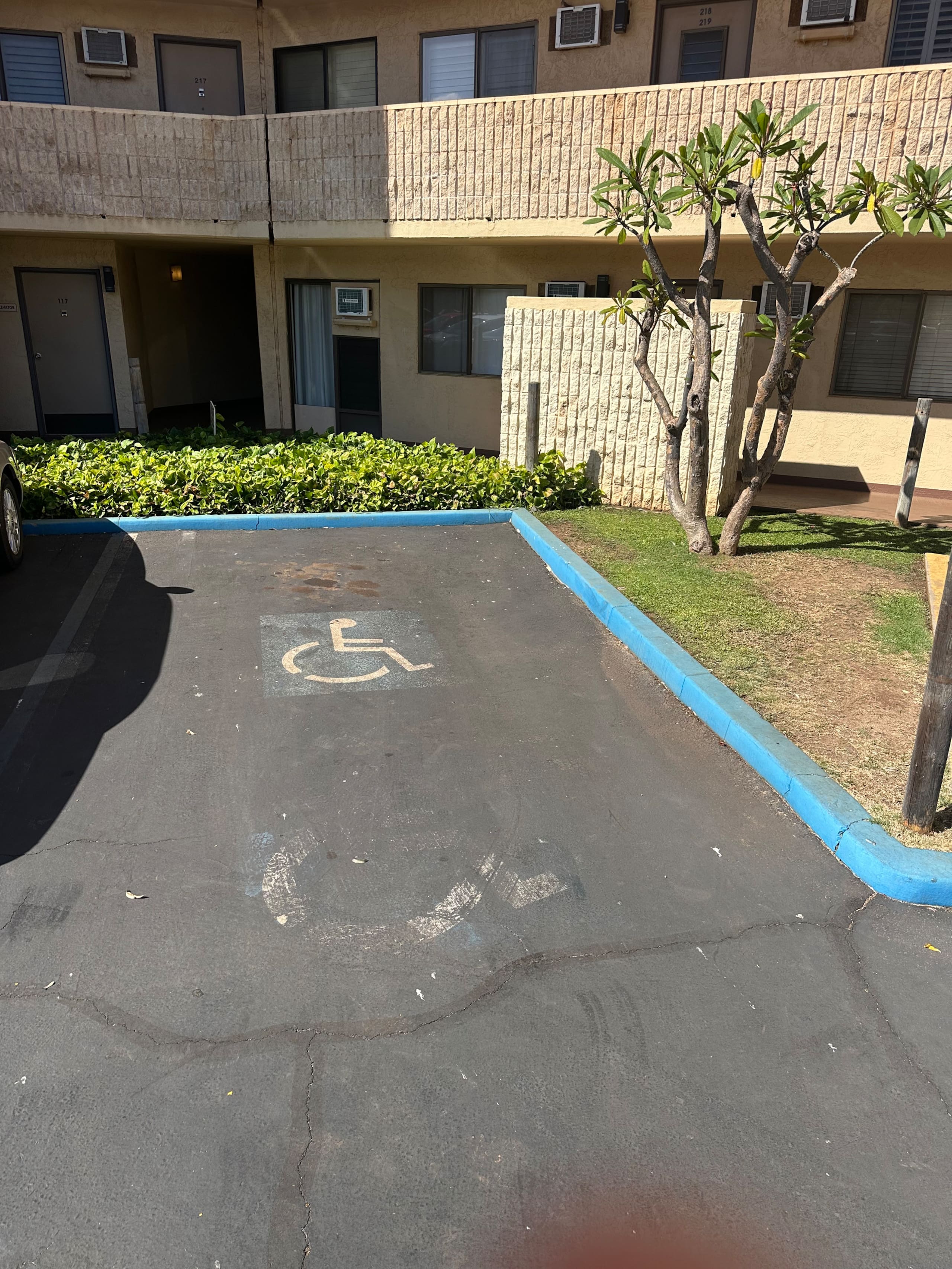 Condo in Kihei · ★4.95 · 2 bedrooms · 3 beds · 2 baths - Image 1