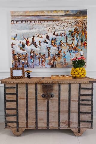 Modern Coastal Townhouse at The Majestic gallery image 5