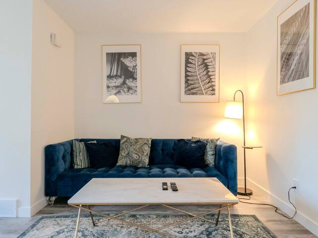 Classy 3BR family house, walk to St Boniface