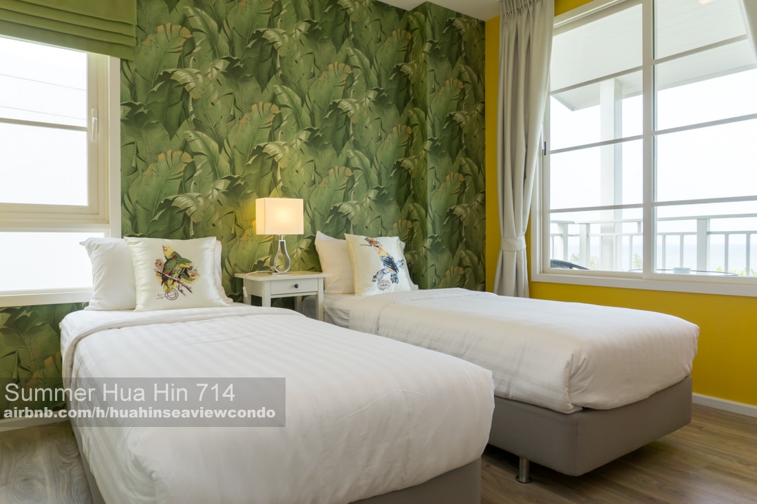 第二间卧室， 2张单人床，附带卫生间。