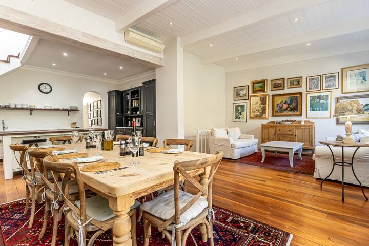 Woodside Villa gallery image 5