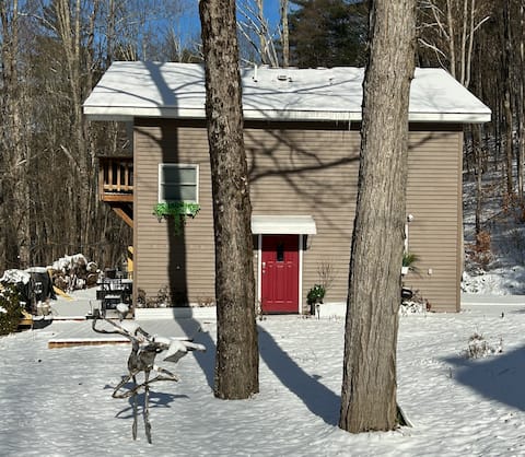 Private cottage in the woods