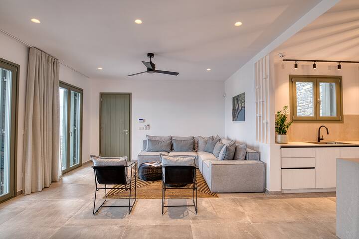 Villa Anat ‘Above’ Paros, Private Pool + Sea View gallery image 4