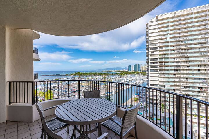 Two 2BR Condos @ Hilton Lagoon Tower gallery image 3