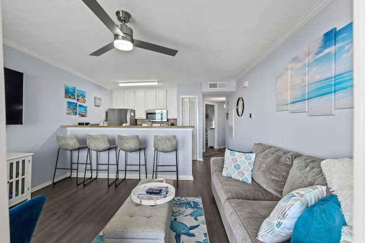 Top Floor Ocean View! Family Condo W/resort Pools! - 갤버스턴