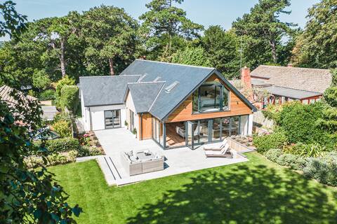 Sea House: Stunning Luxury Home | Norfolk Coast