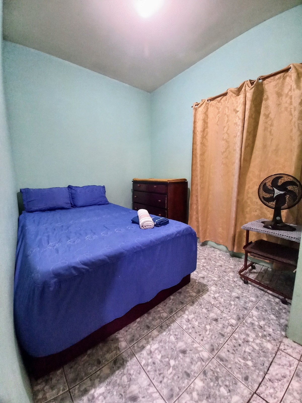 غرفة النوم 2