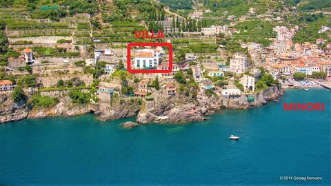 Multi-Storey Villa w/Sea Access • Jacuzzi • Sauna