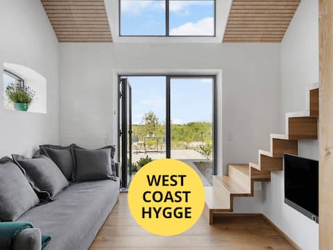 Møllegården holiday flat with fjord, sauna & yoga