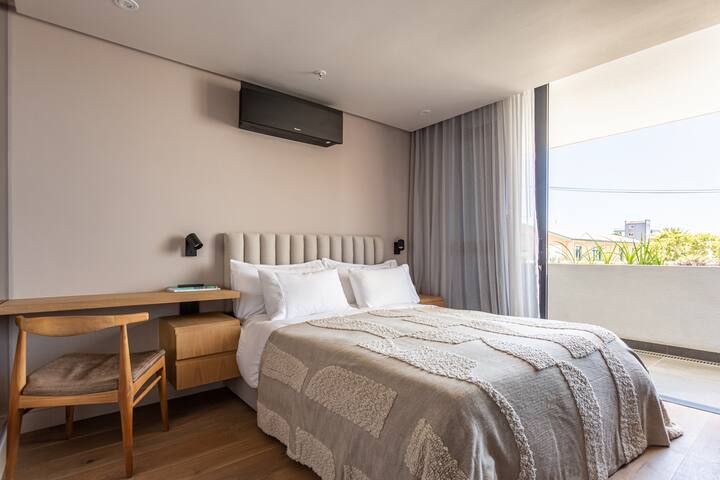 Luxury Corner Apartment close to the Beach gallery image 3