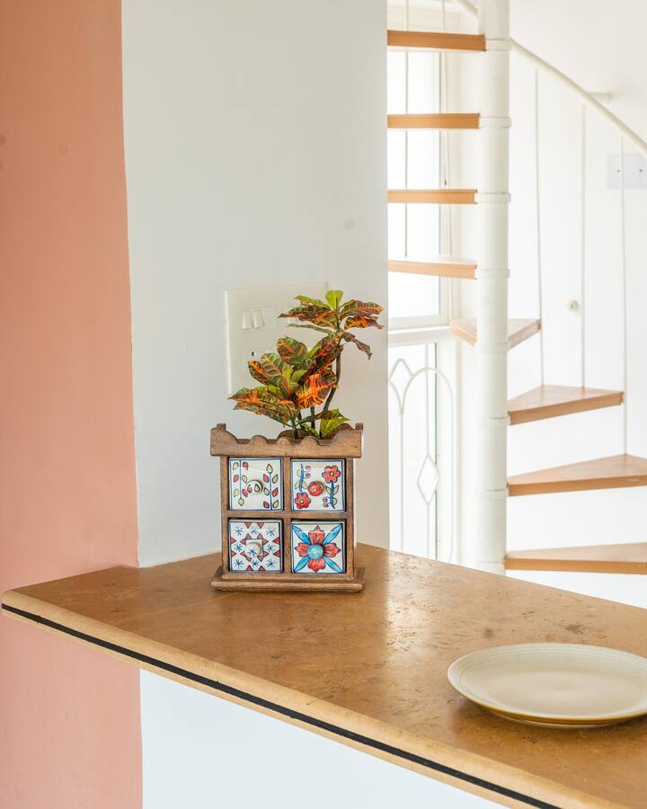 Living room image 5