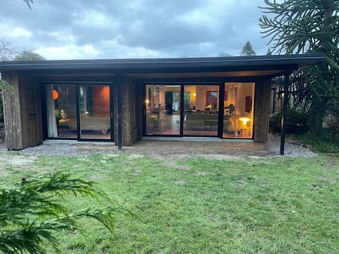 Architect-designed holiday home close to the beach and Aarhus